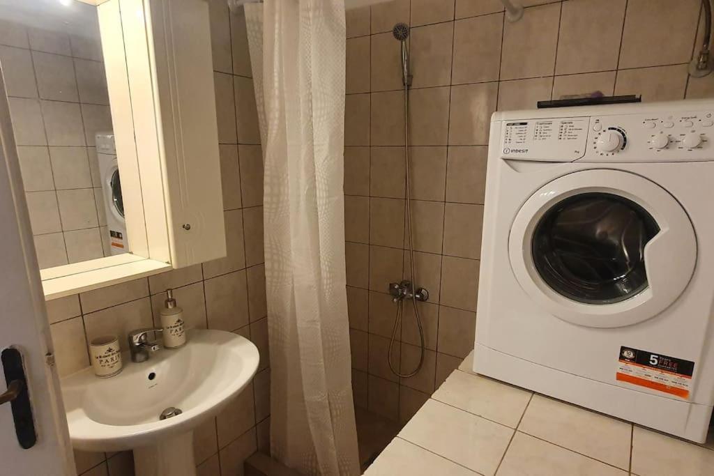 Spacious Beauty In Athens, 55M2, Metro 7' Exterior foto